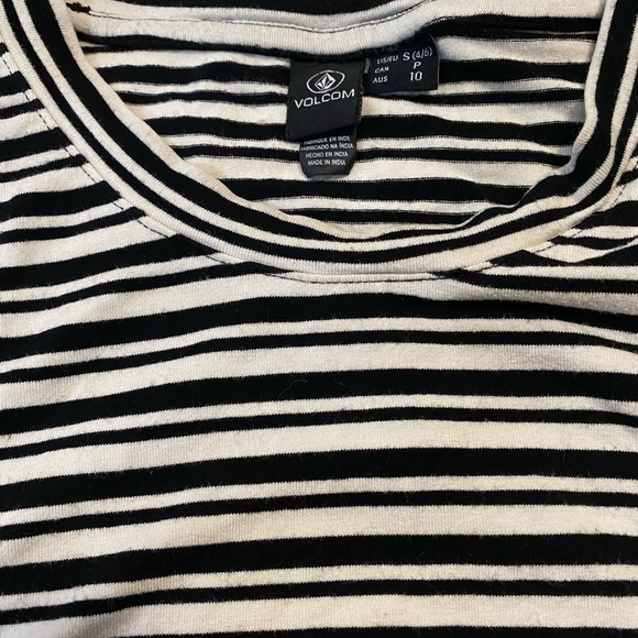 VOLCOM tank top. Size S. Black and White super soft - Picture 6 of 7